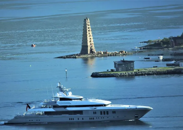 Apartment With Free Parking Alesund