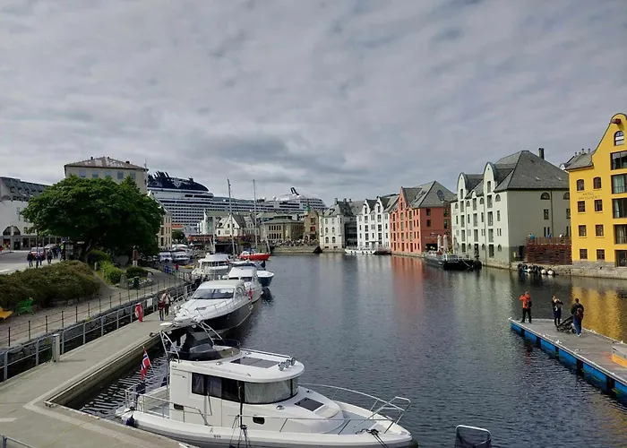 With Free Parking * Ålesund