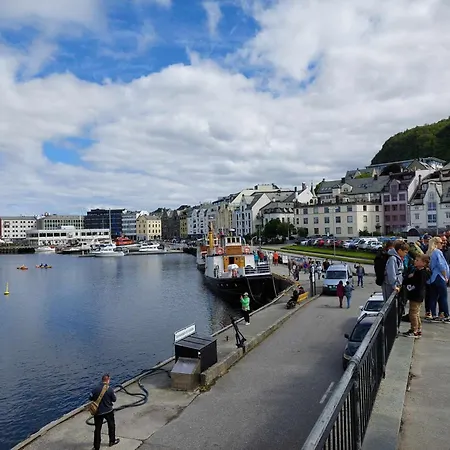 With Free Parking * Ålesund