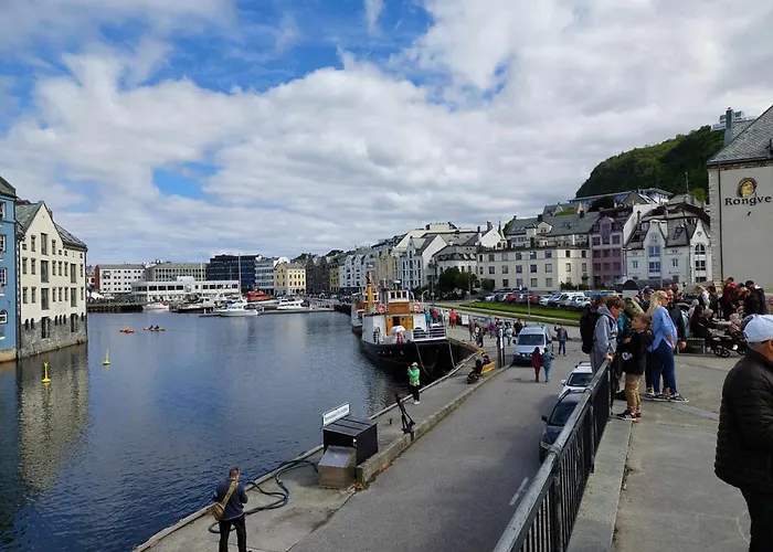 With Free Parking * Ålesund